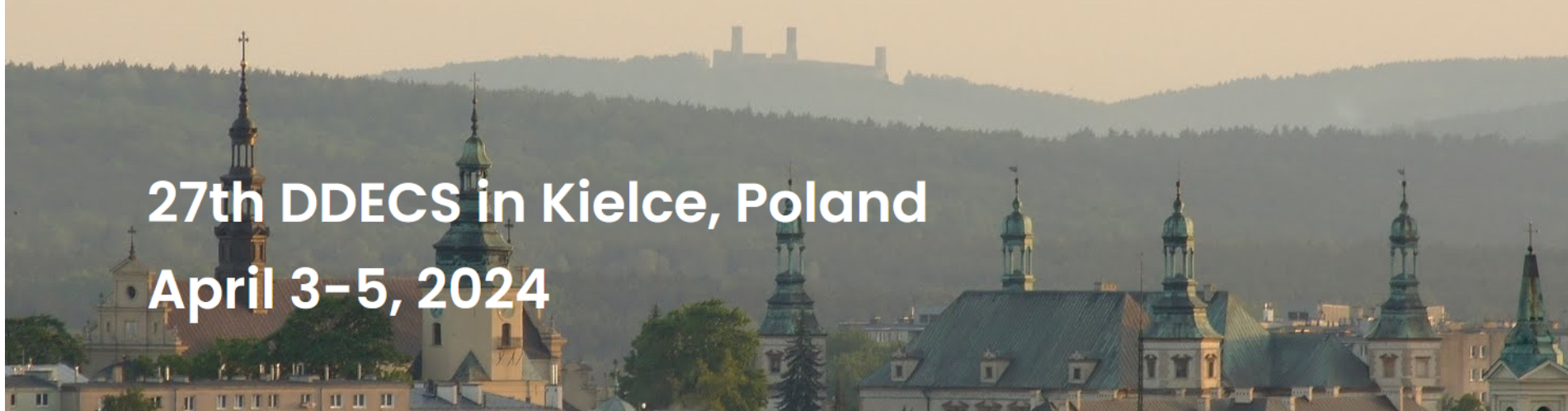 27th DDECS w Kielcach, Polska, 3-5 kwietnia 2024. Widok miasta z wieżami kościelnymi i zamkiem w tle.